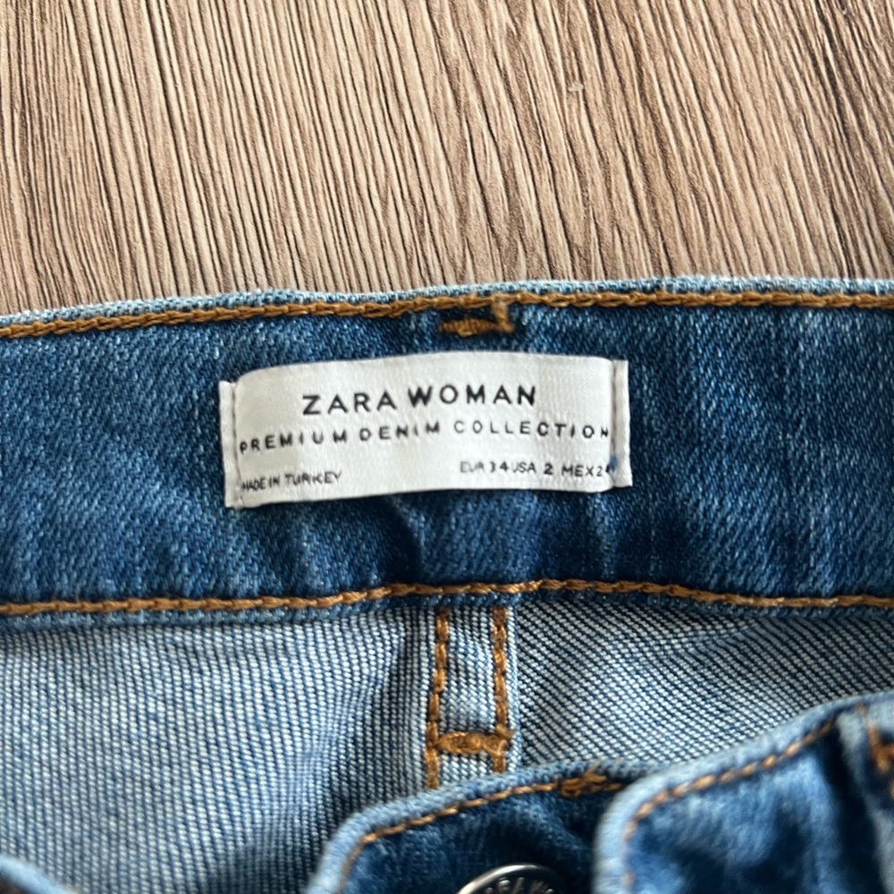 Jeans - Picture 8 of 9